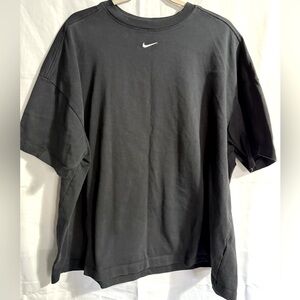 Nike Sportswear Essential Women's Oversized T-Shirt, Size XL